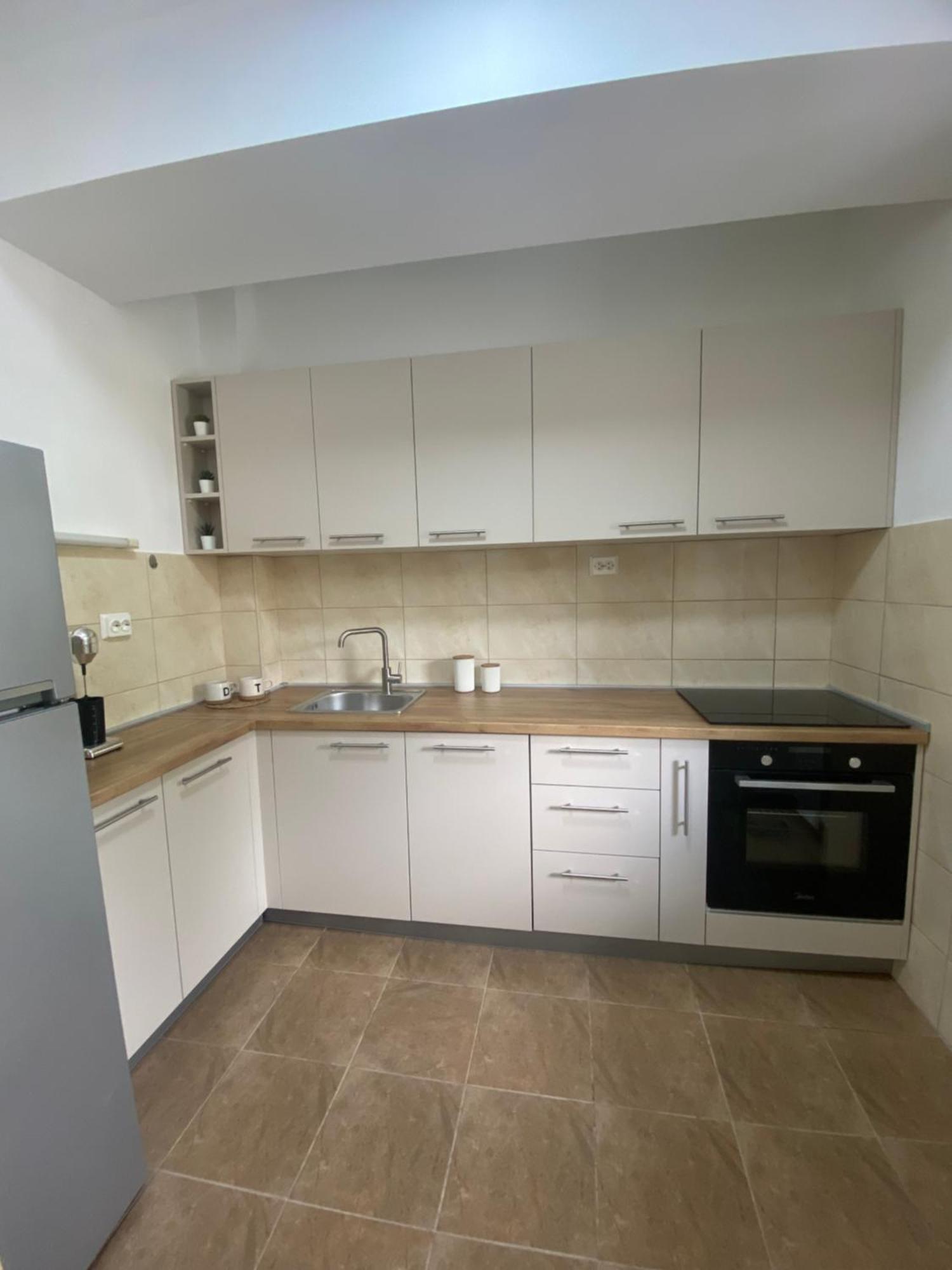 Best Value-Apartment In Skopje Ngoại thất bức ảnh